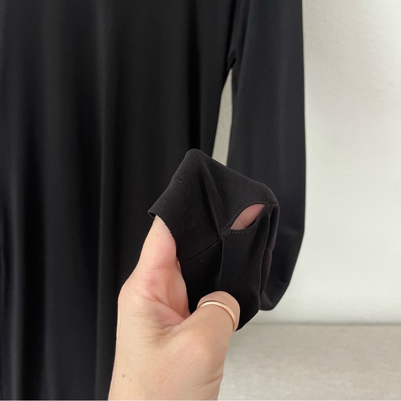 Norma Kamali Slim Fit Turtleneck Thumbhole Long Sleeve Dress - Picture 9 of 15